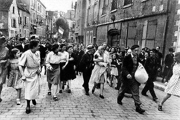 ES 10